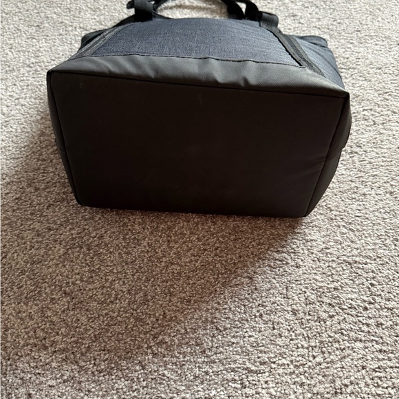 Columbia Charcoal Gray Men's Tote Bag - Picture 5 of 8